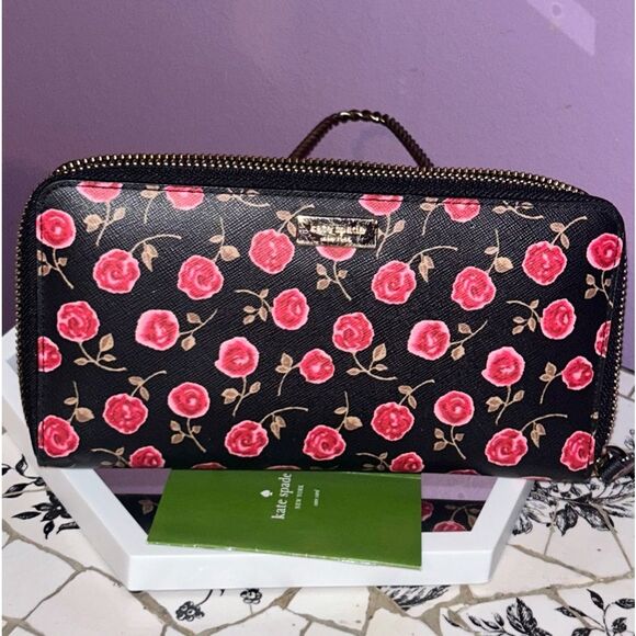 Kate Spade NY “roses falling”Leather med full-zip wallet. Excellent condition. - Picture 9 of 9